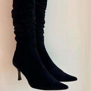 (SOLD) Renzoni Italian Genuine Suede Pointed Toe boots